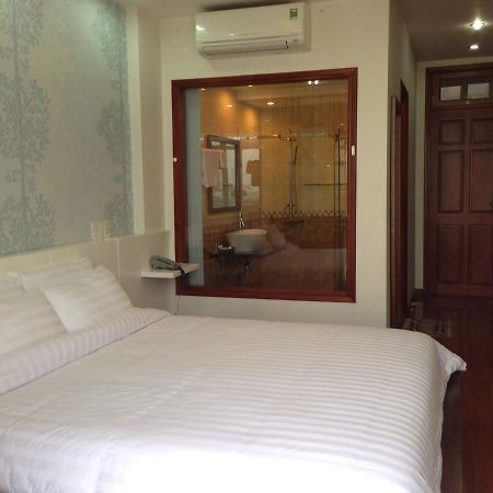Blossom July Hotel Da Nang Zewnętrze zdjęcie